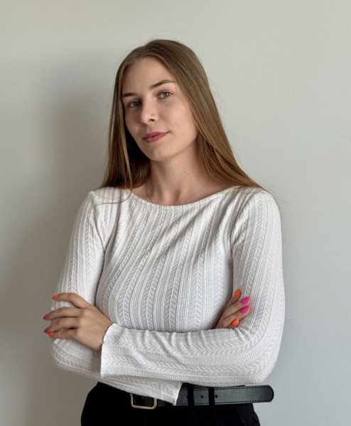 Magda Buchert (2L HOME)